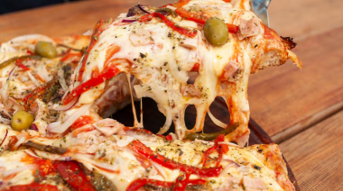 Llega una nueva edición de "La noche de la pizza y la empanada"
