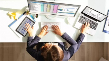 El impacto de la crisis: crece la cantidad de personas que necesitan más de un empleo