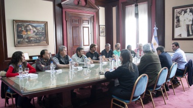 Kicillof recibió a la Mesa Agroalimentaria Argentina y cosechó respaldos para licitar el Puerto Quequén
