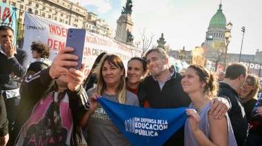 Achával marchó en defensa de la Universidad Pública