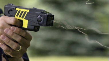 Comienzan a usar las pistolas "Taser" en estaciones de trenes
