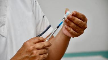 CABA: amplían la vacunación gratuita contra el dengue para jóvenes de 20 a 24 años