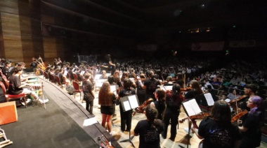 La Orquesta Latinoamericana de “La casita de los Pibes” brindó un concierto