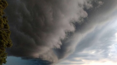 Avanzan las tormentas en la Provincia y la costa está bajo alerta naranja