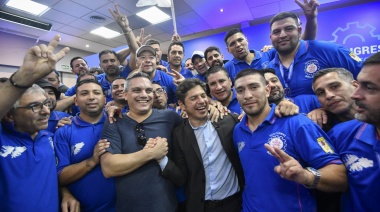 Kicillof intenta bajarle el tono a la interna: “El único adversario es Milei”