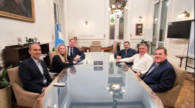 El PRO y La Libertad Avanza negocian en Provincia mientras crece la interna