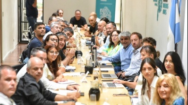 La Provincia acordó con estatales un aumento escalonado de 10%