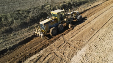 La provincia destinará $2.000 millones al programa Caminos Rurales