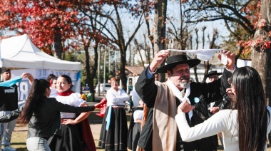 “Nos une la historia y la identidad”: Achával junto a los vecinos en Villa Astolfi