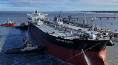 De Vaca Muerta a Estados Unidos: Puerto Rosales recibió el buque de mayor porte ingresado en su historia