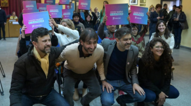 Entrega de netbooks de Conectar Igualdad Bonaerense en Punta Indio y Magdalena
