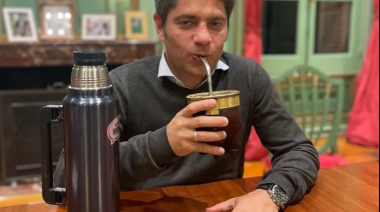 Kicillof ironizó “mateando” tras la marcha federal y el rechazo del veto al financiamiento universitario y pediátrico