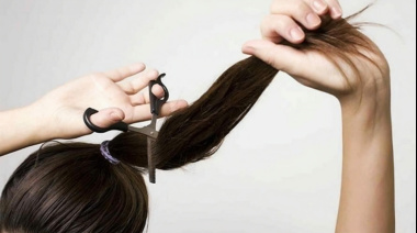 En Monte Grande crece la venta de cabello por la crisis: cuánto pagan y qué buscan