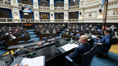 Axel Kicillof propone un fondo para municipios atado al endeudamiento y genera polémica