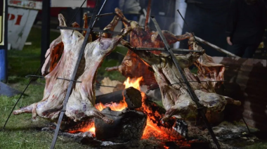 Mar de Cobo celebra la 18ª Fiesta Provincial del Cordero Costero
