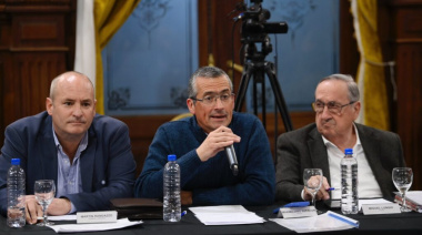 Intendentes radicales reclaman fondos adeudados en la Provincia