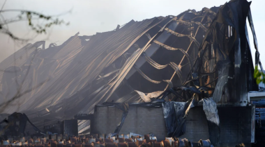 Comienzan las pericias para determinar el origen del incendio en el Polígono de Ezeiza
