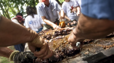 Fin de semana XL: tradición gaucha, cerveza, queso, cordero y una omelette gigante en la Provincia