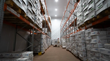 Varias empresas impulsan suspensiones o adelanto de vacaciones para sortear la crisis