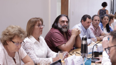 Gremios docentes pidieron urgente reapertura salarial en Provincia