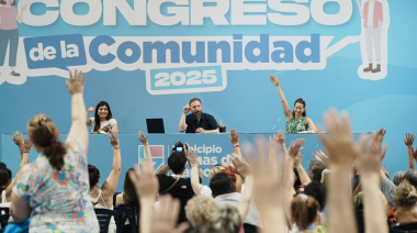 Otermín encabezó el Congreso de la Comunidad de Lomas junto a más de 5 mil vecinos