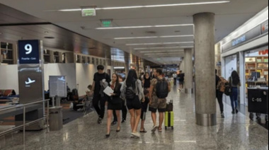 Finalizó la primera jornada del paro de controladores aéreos con miles de pasajeros afectados