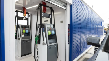 YPF inauguró en Pinamar la primera estación de servicio móvil del país