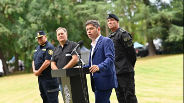 Seguridad: Kicillof apuntó a la quita de fondos y firmó acuerdos con intendentes