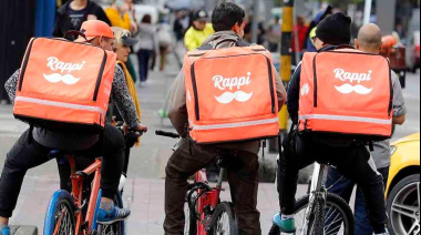 Axel Kicillof impulsa una ley para regular apps de delivery y transporte en la provincia