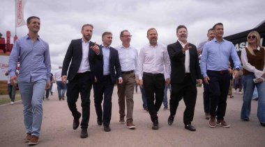 Otermín recorrió Expoagro en San Nicolás: “El futuro es con una integración virtuosa del campo y la industria”