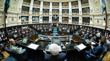 Tensión electoral en PBA: intendentes empujan desdoblamiento y mandatos sin límite