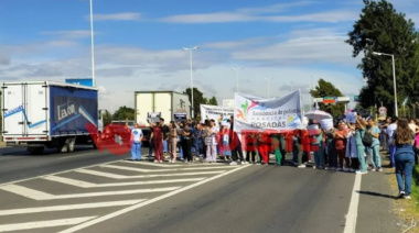 Residentes del Hospital Posadas realizaron un paro y cortaron un acceso de la Autopista del Oeste
