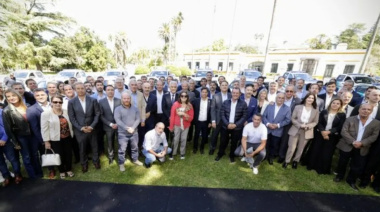 En La Plata, Kicillof reunirá a jefes comunales por la crisis de los municipios