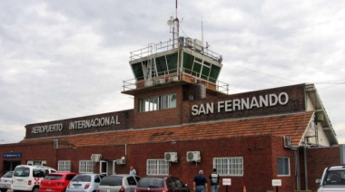 Allanan el aeropuerto de San Fernando por el vuelo de Adorni a Punta del Este