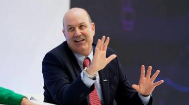 Sturzenegger cargó contra los colegios inmobiliarios y anticipó una reforma para desregular el sector