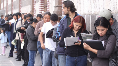 Casi 97 mil empleos menos en un año: el dato que contradice el discurso de recuperación