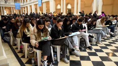 Más de 7 mil profesionales compiten por 2.400 residencias en Buenos Aires