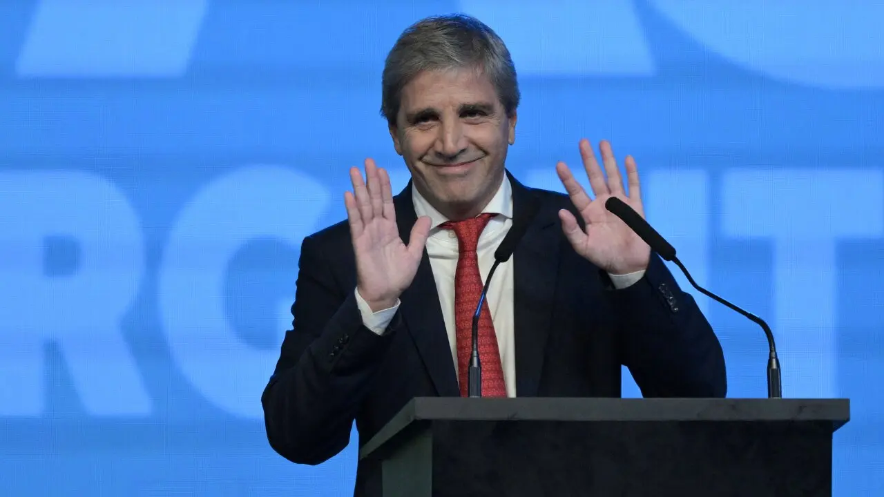 El Gobierno anunció cambios en la Ley de Inocencia Fiscal: "Los dólares en el colchón son mal negocio"