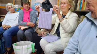 Vicente López: 28 tejedoras solidarias confeccionan abrigo para familias vulnerables