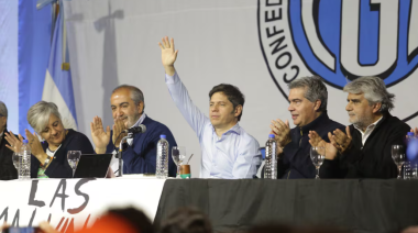 Desde Chaco, Kicillof reforzó su perfil de campaña: "¿Qué macro va a andar bien si a la gente no le alcanza?"