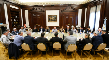 Intendentes recurren al Banco Provincia para financiar maquinaria y equipos