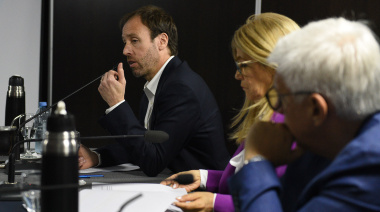 Kicillof cerró un 6% con la mayoría de los gremios estatales y reabrirá en diciembre