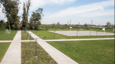 Con fondos bonaerenses, la UNAHUR terminó su campo de deportes de 40 mil metros cuadrados