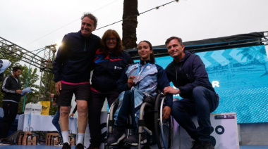 Bajo agua-nieve, Córsico y Sofía Luna ganaron la 27ª Maratón Dino Hugo Tinelli en Bolívar