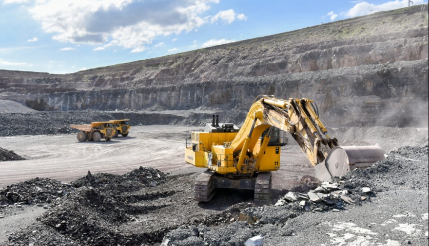 Lanzan un programa para fortalecer la minería en municipios