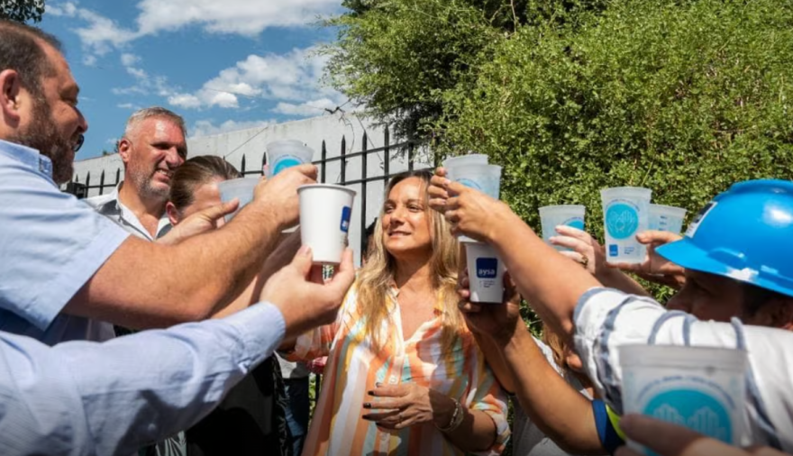 Malena Galmarini cuestionó el vaciamiento de AySA: “El agua no se puede cortar y es un derecho humano”