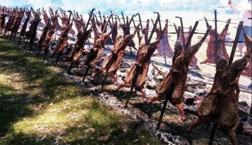 Noviembre se despide con asado, maratones, música y ciclistas a Luján