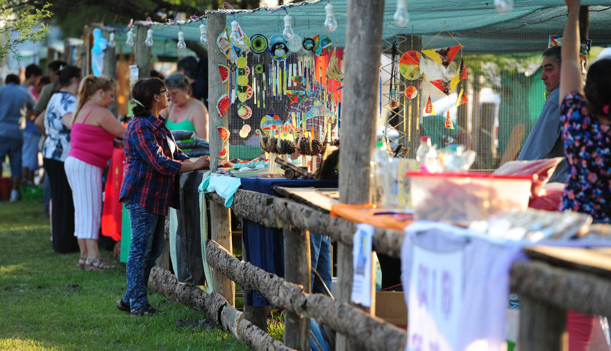 Tapalqué lanza su primera fiesta de artesanos con shows y feria nacional