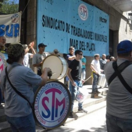 Mar del Plata: Municipales hacen retención de tareas y “ruidazo” por reclamo salarial
