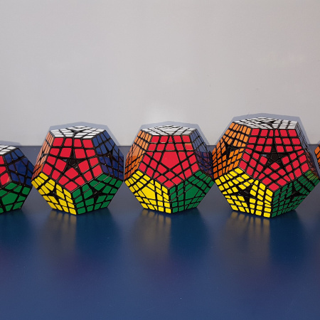 Récord y oro para Leandro López: el joven de San Martín brilló en el Mundial de cubo Rubik 2025